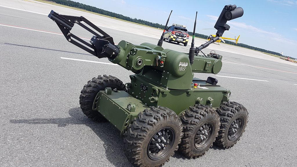 10 robotów pirotechnicznych dla Komendy Głównej Policji