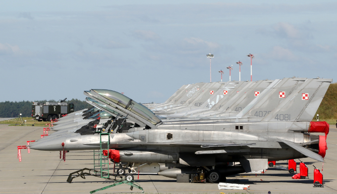 F-16 Jastrząb. 15 lat pod znakiem biało-czerwonej szachownicy